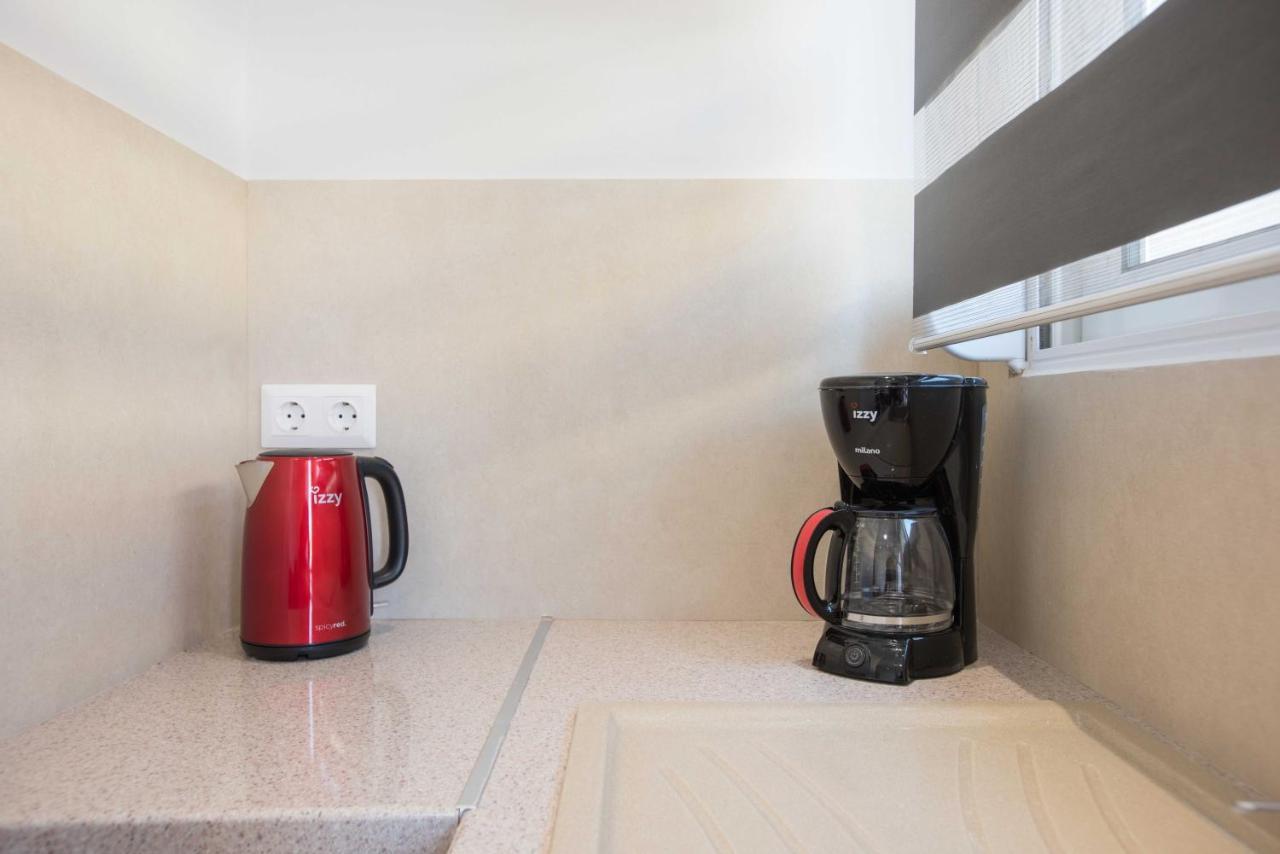 Comfy Central 1 Bedroom Apt With Terrace And View كاندية المظهر الخارجي الصورة